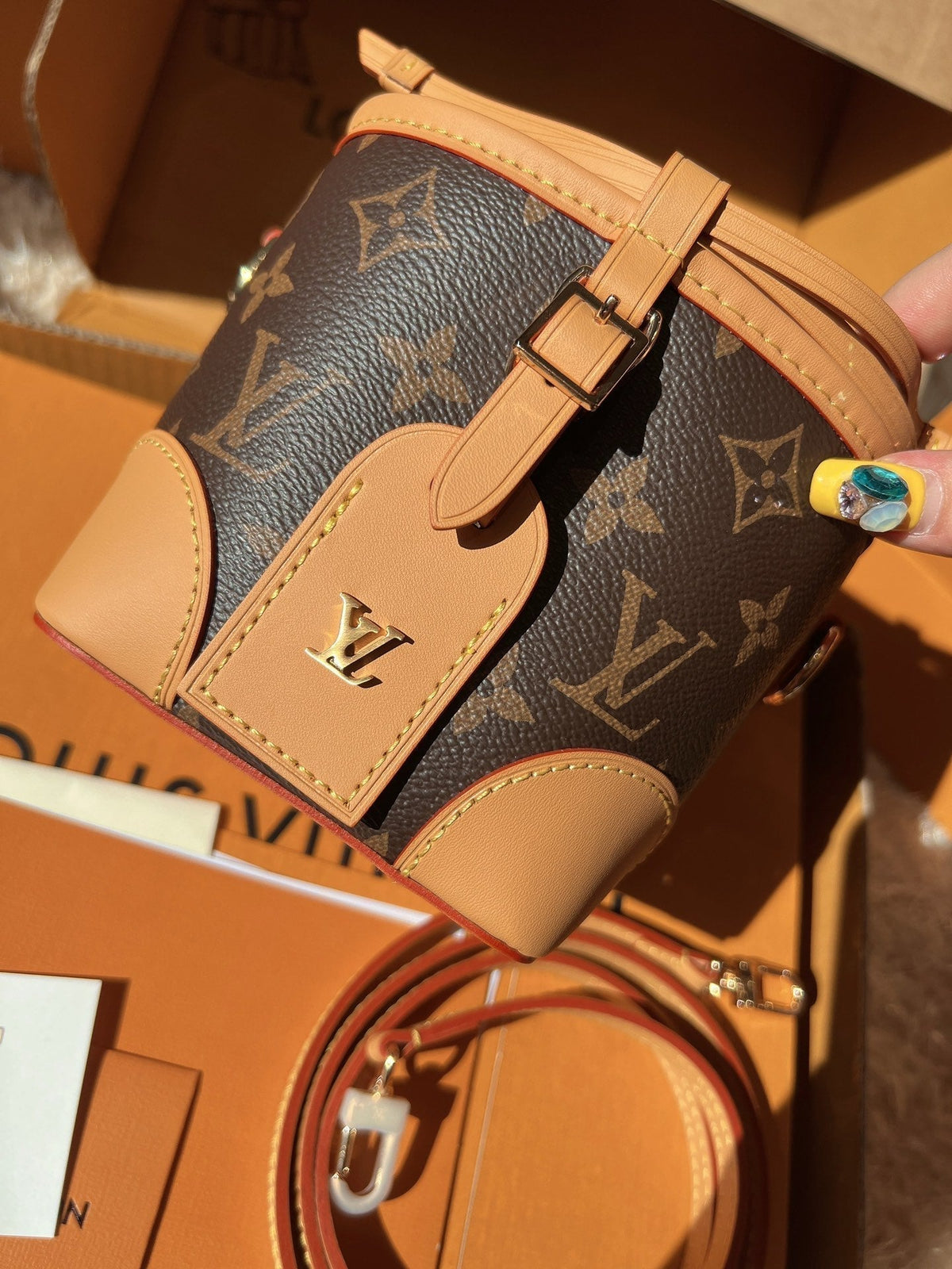 LV Mini Drawstring Bucket Bags(11.5*12*11.5)cm